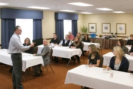 Country Inn & Suites By Radisson, Crystal Lake, Il 
