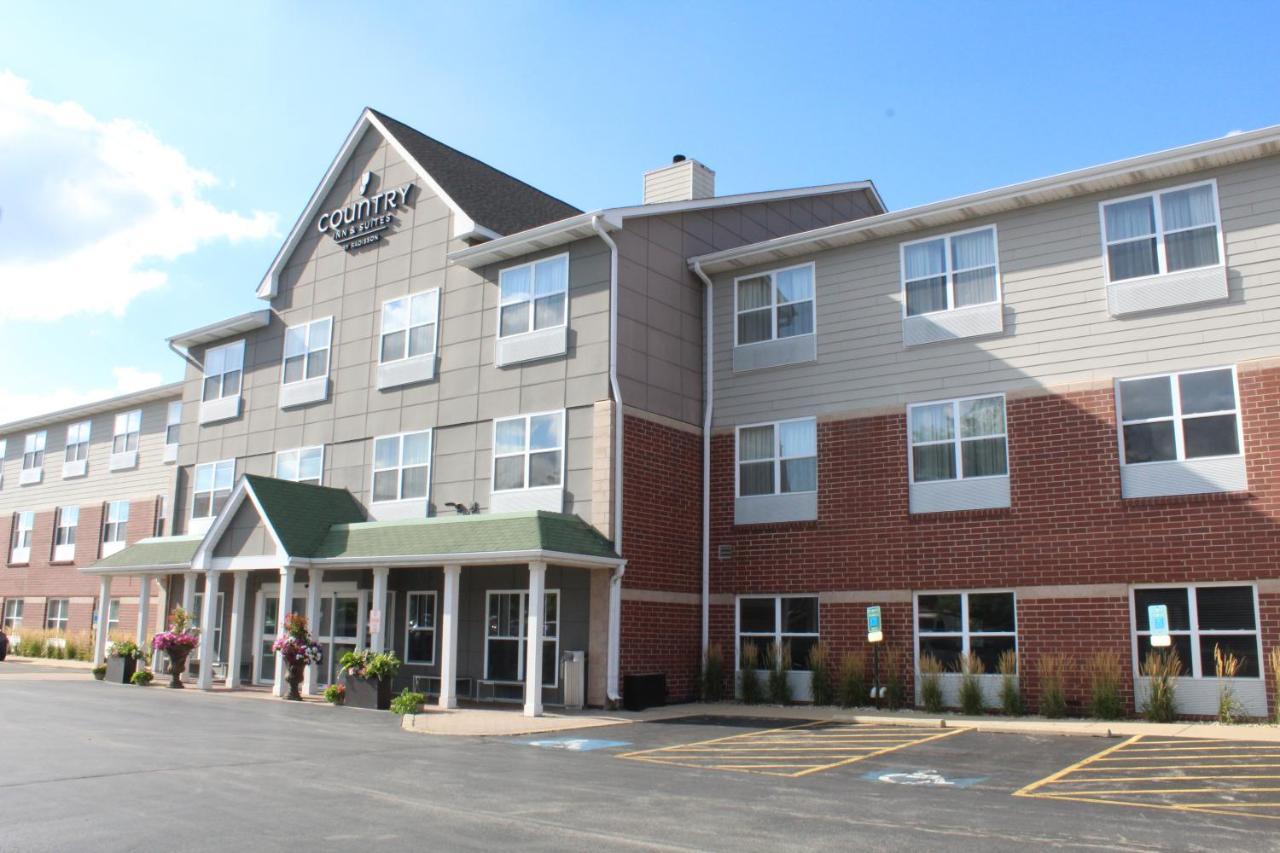 Hotel Country & By Radisson, Crystal Lake, Il 3*