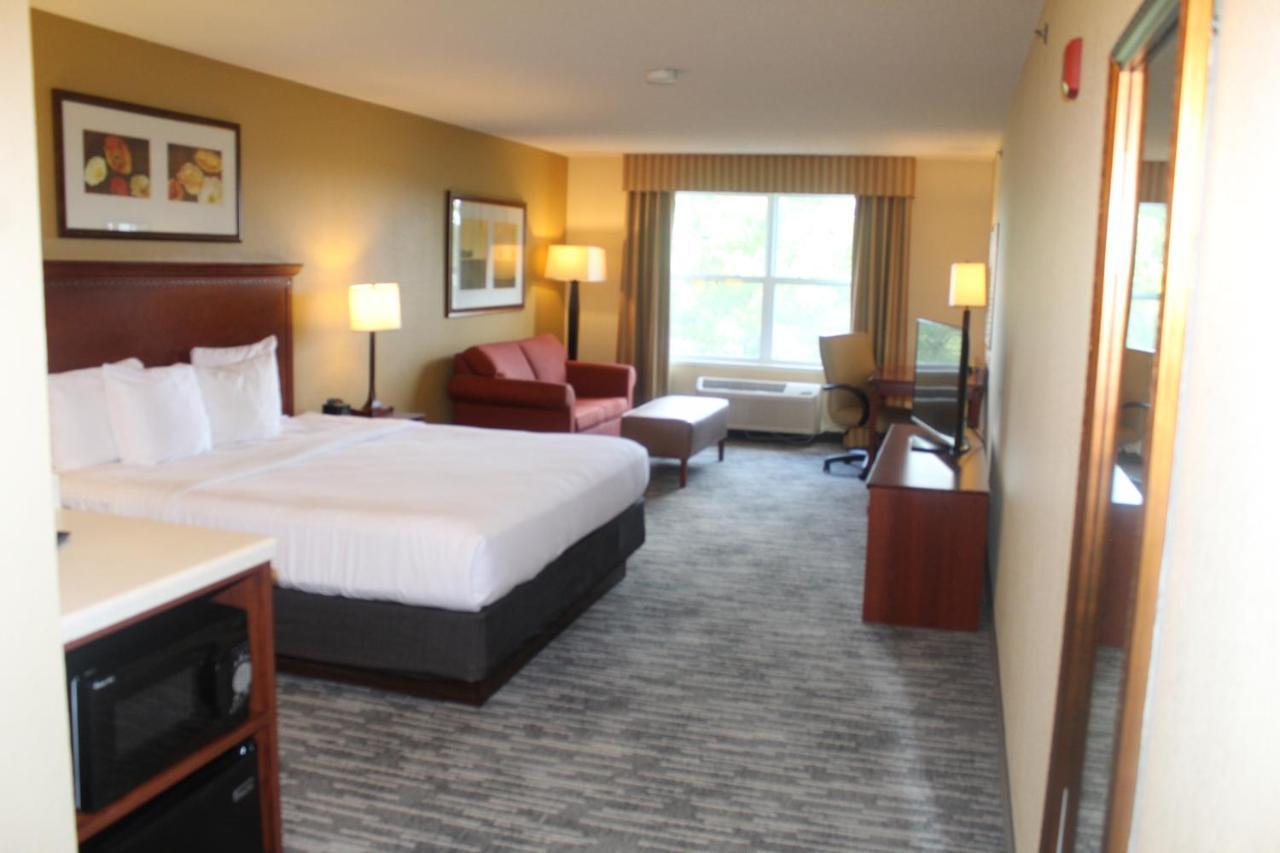 Country & By Radisson, Crystal Lake, Il Hotel Crystal Lake