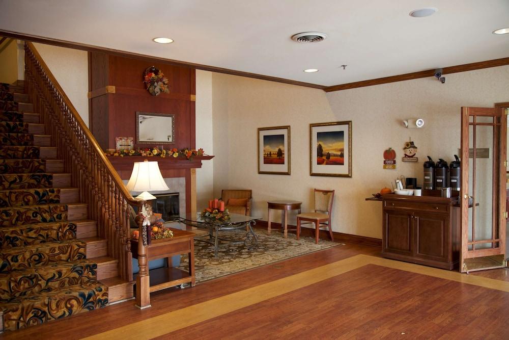 Country & By Radisson, Crystal Lake, Il 3* Crystal Lake
